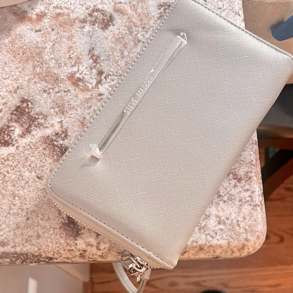 Steve Madden Silver Wallet